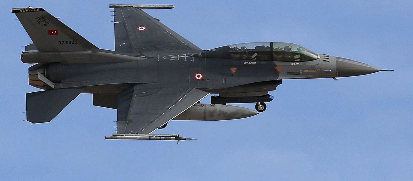 SDF: «Υπάρχουν θύματα μεταξύ του άμαχου πληθυσμού από τους τουρκικούς βομβαρδισμούς»